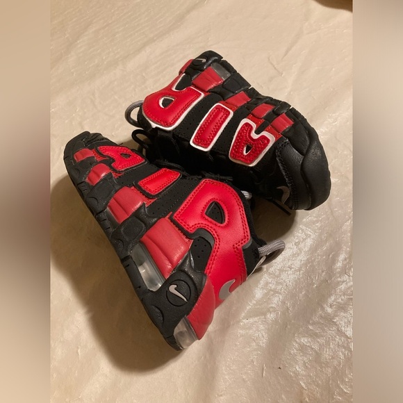 Nike - Picture 1 of 3